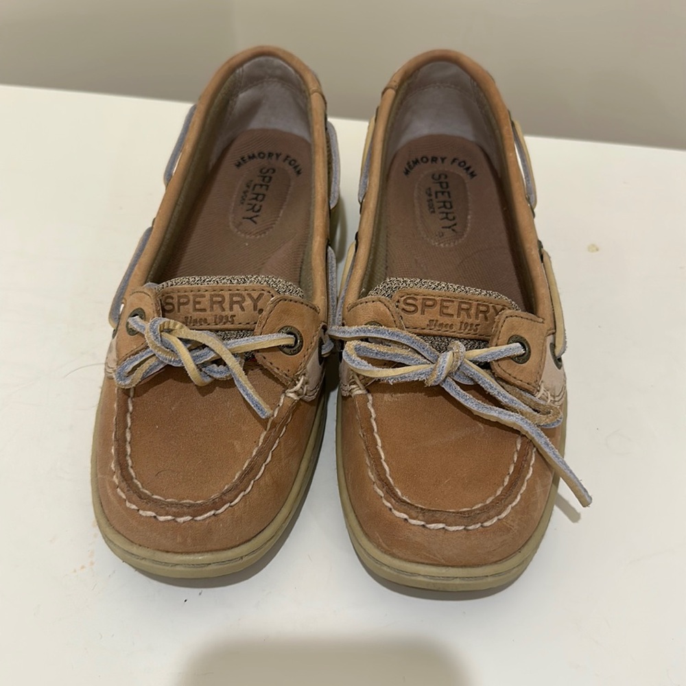 Sperry Boat Shoes Size 5